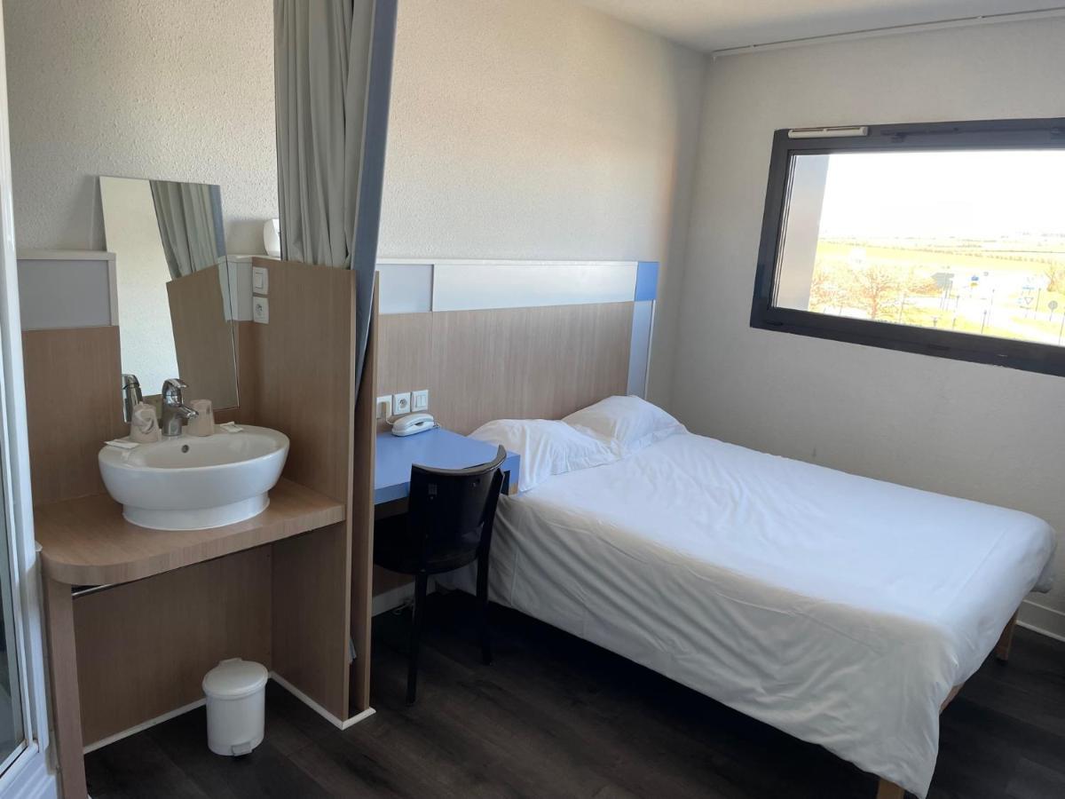 The Originals Access, Hotel Millau Sud LʼHospitalet-du-Larzac エクステリア 写真